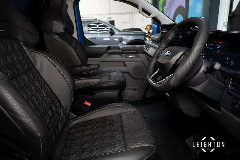 Ford Transit Custom 2.5L 320 PHEV 232ps Auto Panel Van L2 H1 - N5300