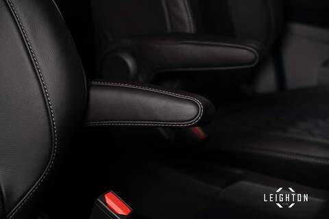 Ford Transit Custom 2.5L 320 PHEV 232ps Auto Panel Van L2 H1 - N5300