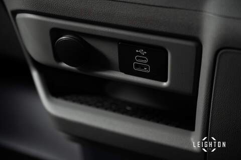 Ford Transit Custom 2.5L 320 PHEV 232ps Auto Panel Van L2 H1 - N5300