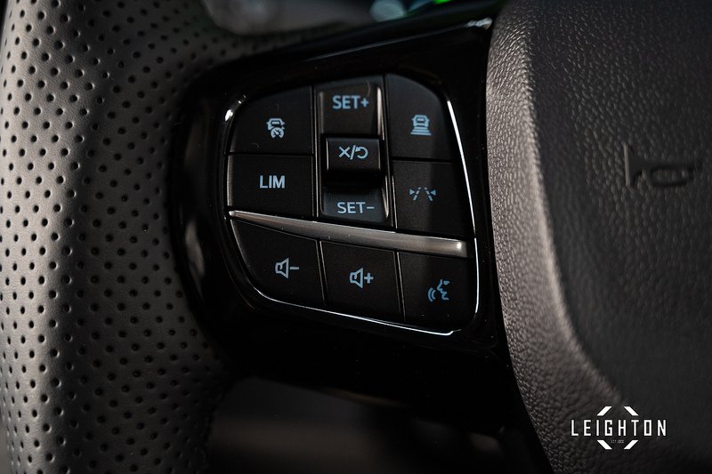 Ford Transit Custom 2.5L 320 PHEV 232ps Auto Panel Van L2 H1 - N5300