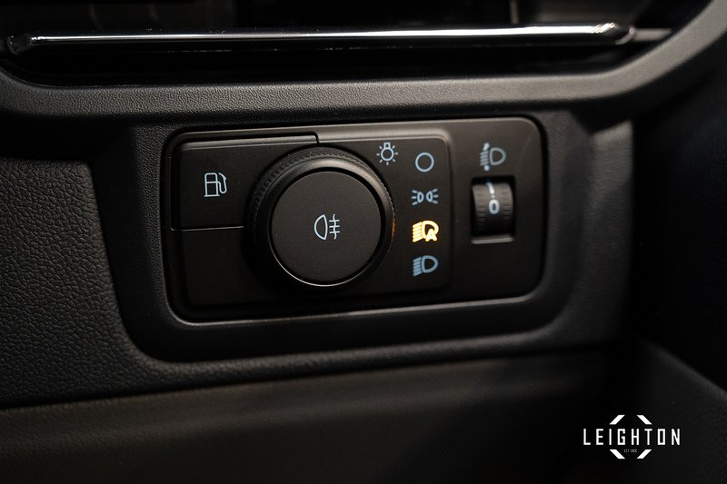 Ford Transit Custom 2.5L 320 PHEV 232ps Auto Panel Van L2 H1 - N5300