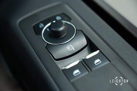 Ford Transit Custom 2.5 320 PHEV 232ps Auto Double Cab L1 H1 - N5310