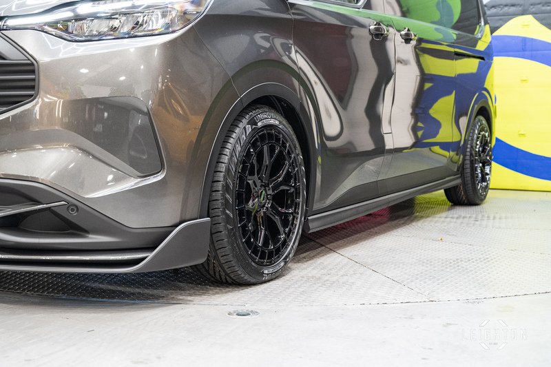 Ford Transit Custom 2.5 320 PHEV 232ps Auto Panel Van L2 H1 - N5323