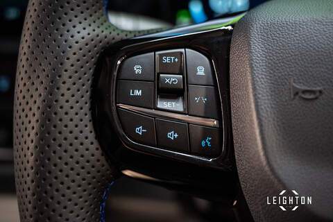 Ford Transit Custom 2.0 320 diesel  170 ps s Auto Double Cab L2 H1 - N5326