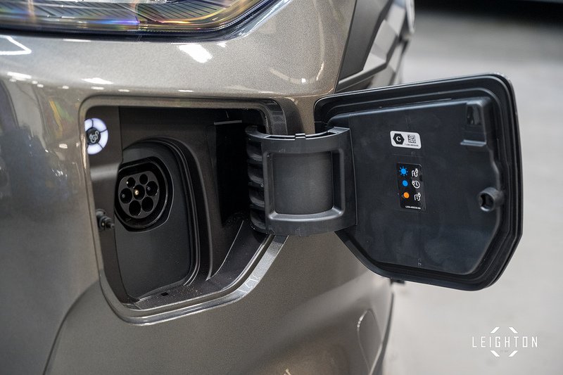 Ford Transit Custom 2.5 320 PHEV 232ps Auto Panel Van L2H1 - N5331