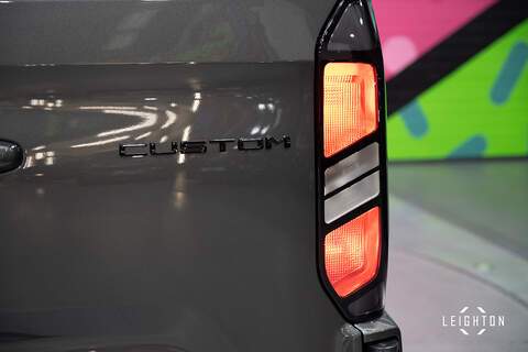 Ford Transit Custom 2.5 320 PHEV 232ps Auto Panel Van L2H1 - N5331