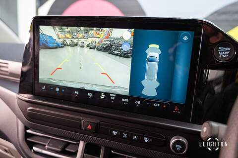 Ford Transit Custom 2.5 320 PHEV 232ps Auto Panel Van L2H1 - N5331