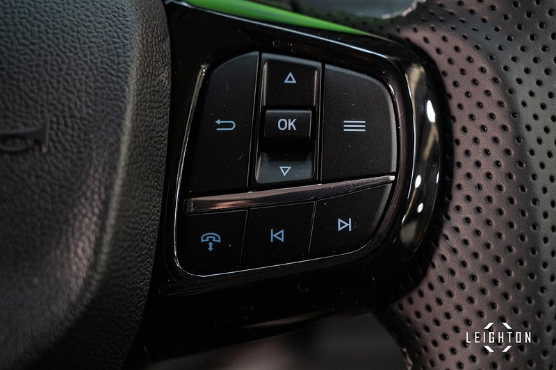 Ford Transit Custom 2.5 320 PHEV 232ps Auto Panel Van L2H1 - N5331