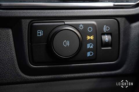 Ford Transit Custom 2.5 320 PHEV 232ps Auto Panel Van L2H1 - N5331