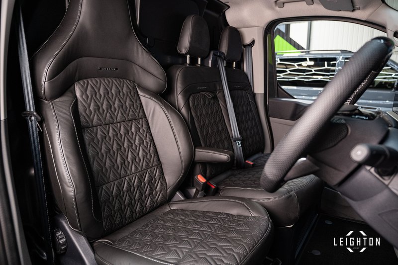 Ford Transit Custom 2.5 320 PHEV 232ps Auto Panel Van L2H1 - N5331