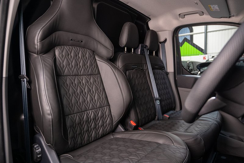 Ford Transit Custom 2.5 320 PHEV 232ps Auto Panel Van L2 1H1 - N5332