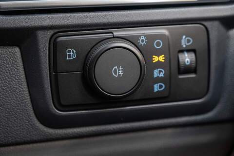 Ford Transit Custom 2.5 320 PHEV 232ps Auto Panel Van L2 1H1 - N5332