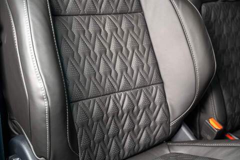 Ford Transit Custom 2.5 320 PHEV 232ps Auto Panel Van L2 1H1 - N5332