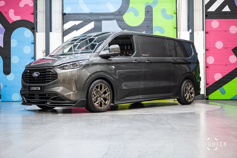 Ford Transit Custom 2.5 320 PHEV 232ps Automatic Panel Van L2 H1 - N5333