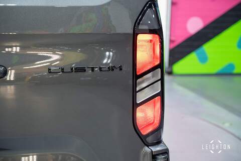 Ford Transit Custom 2.5 320 PHEV 232ps Automatic Panel Van L2 H1 - N5333