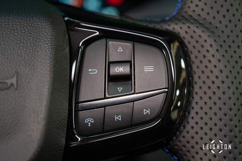 Ford Transit Custom 2.5 320 PHEV 232ps Auto Panel Van L2 H1 - N5334