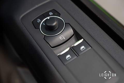 Ford Transit Custom 2.5 320 PHEV 232ps Auto Double Cab L2 H1 - N5369