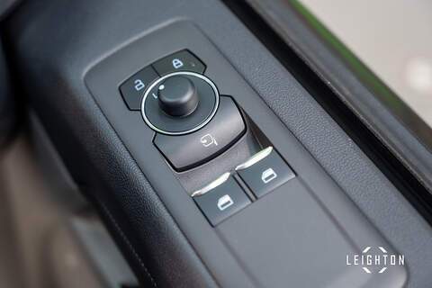 Ford Transit Custom 2.5 320 PHEV 232ps Auto Double Cab L2 H1 - N5370