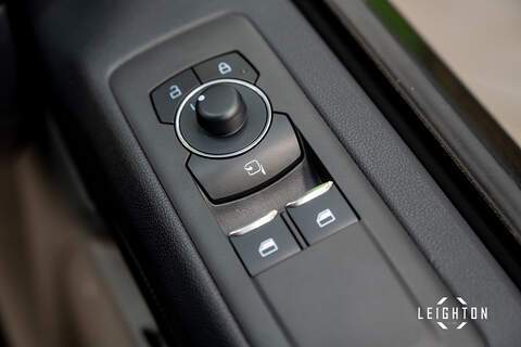 Ford Transit Custom 2.5 320 PHEV 232ps Auto Double Cab L1 H1 - N5373