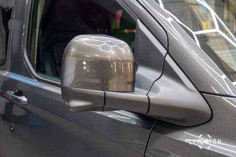 Ford Transit Custom 2.5 320 PHEV 232ps Auto Double Cab L2 H1 - N5376