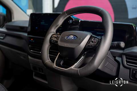 Ford Transit Custom 2.5 320 PHEV 232ps Auto Double Cab L2 H1 - N5376