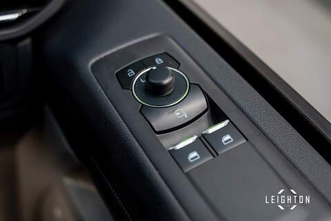 Ford Transit Custom 2.5 320 PHEV 232ps Auto Double Cab L2 H1 - N5376