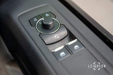 Ford Transit Custom 2.5 320 PHEV 232ps Auto Double Cab L2 H1 - N5378