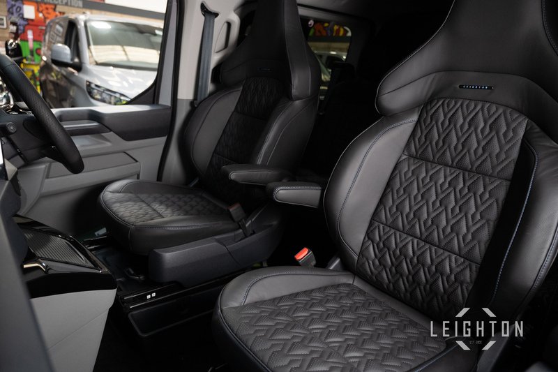 Ford Transit Custom 2.5 320 232ps Auto PHEV Double Cab L1 - N5388