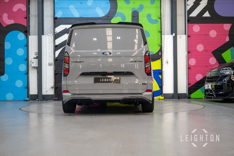 Ford Transit Custom 2.5 320 232ps Auto PHEV Double Cab L2 - N5402