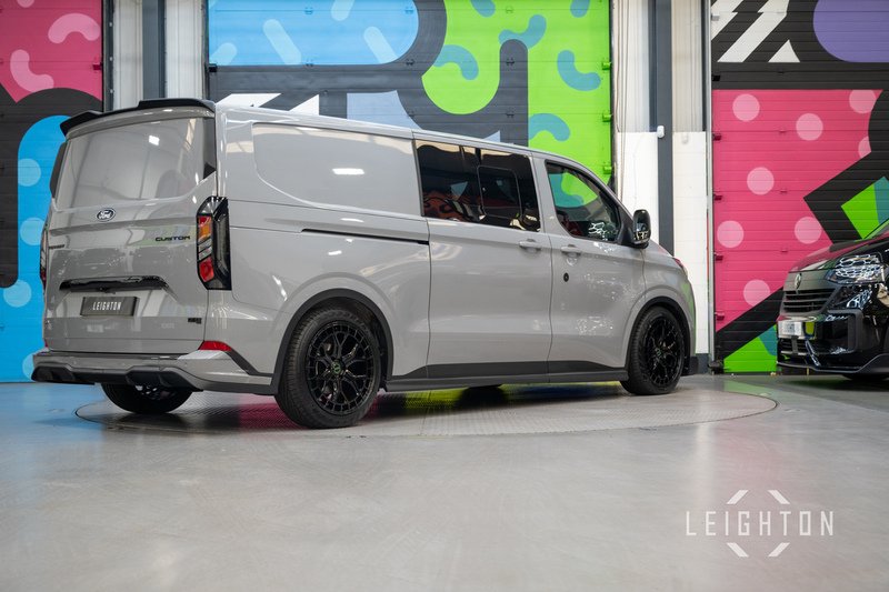 Ford Transit Custom 2.5 320 232ps Auto PHEV Double Cab L2 - N5402