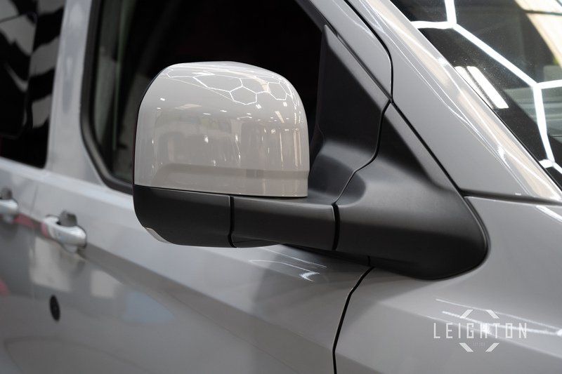 Ford Transit Custom 2.5 320 232ps Auto PHEV Double Cab L2 - N5402