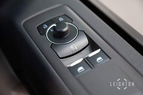 Ford Transit Custom 2.5 320 232ps Auto PHEV Double Cab L2 - N5402