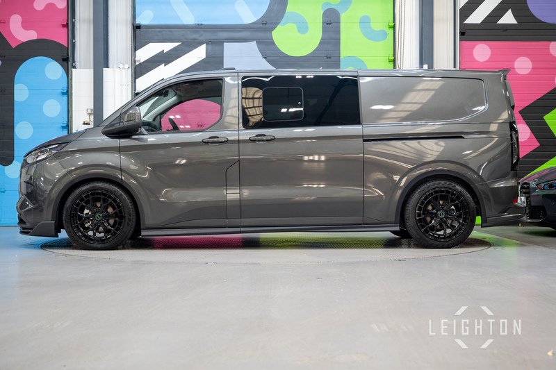 Ford Transit Custom 2.5 320 232ps PHEV Auto Double Cab L2 - N5405