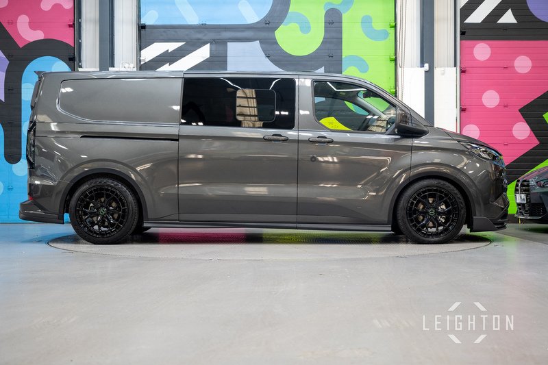 Ford Transit Custom 2.5 320 232ps PHEV Auto Double Cab L2 - N5405