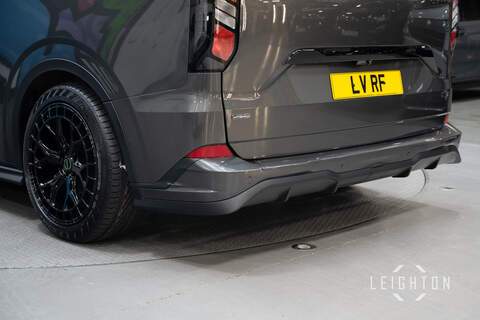 Ford Transit Custom 2.5 320 232ps PHEV Auto Double Cab L2 - N5405