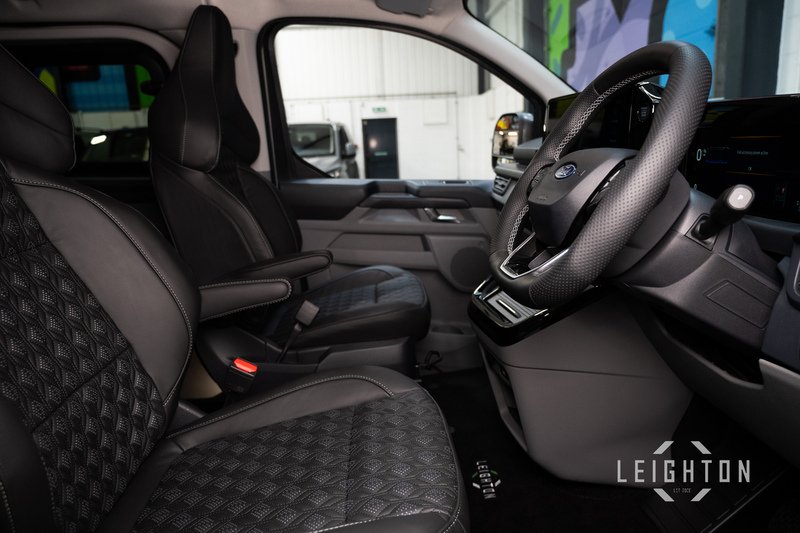 Ford Transit Custom 2.5 320 232ps PHEV Auto Double Cab L2 - N5405