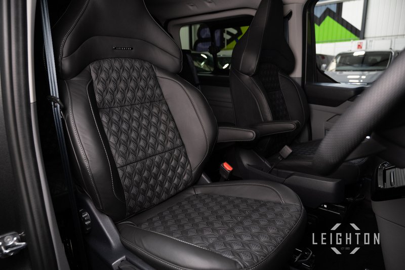Ford Transit Custom 2.5 320 232ps PHEV Auto Double Cab L2 - N5405