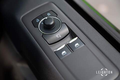 Ford Transit Custom 2.5 320 PHEV 232ps Auto Double Cab L2 H1 - N5409