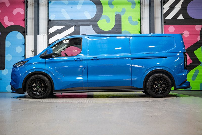 Ford Transit Custom 2.5 320 PHEV 232ps Auto Panel Van L2 - N5377
