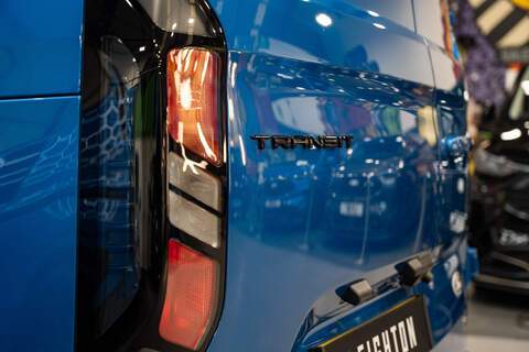 Ford Transit Custom 2.5 320 PHEV 232ps Auto Panel Van L2 - N5377