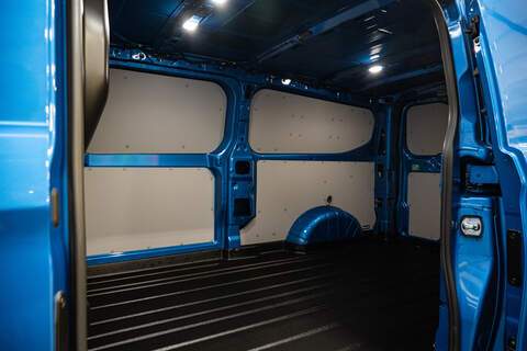 Ford Transit Custom 2.5 320 PHEV 232ps Auto Panel Van L2 - N5377