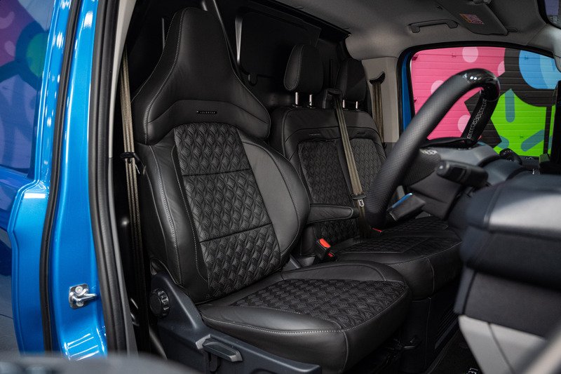 Ford Transit Custom 2.5 320 PHEV 232ps Auto Panel Van L2 - N5377