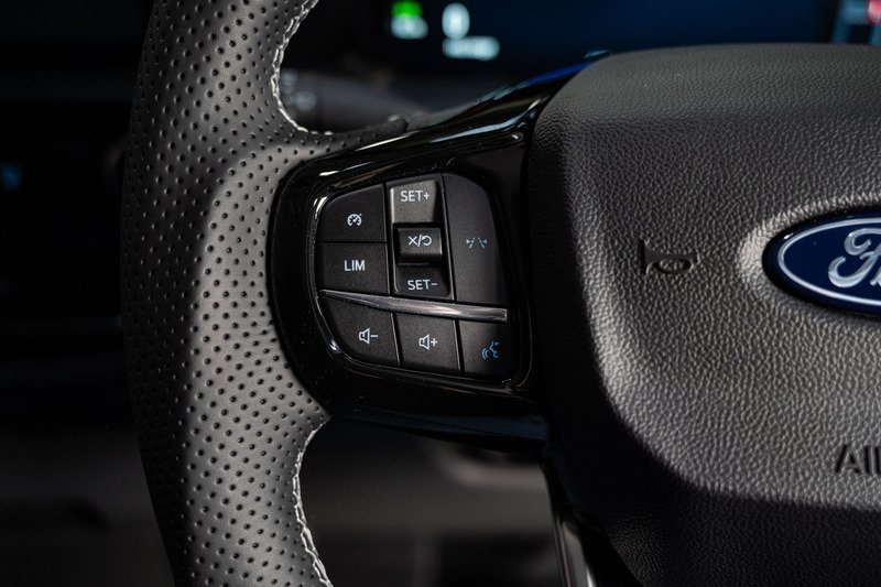 Ford Transit Custom 2.5 320 PHEV 232ps Auto Panel Van L2 - N5377