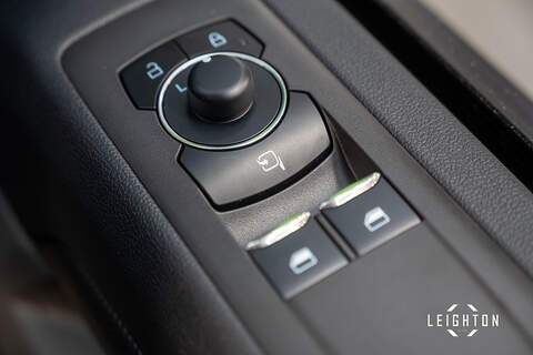 Ford Transit Custom 2.5 320 PHEV 232ps Auto Panel Van L2 H1 - N5468