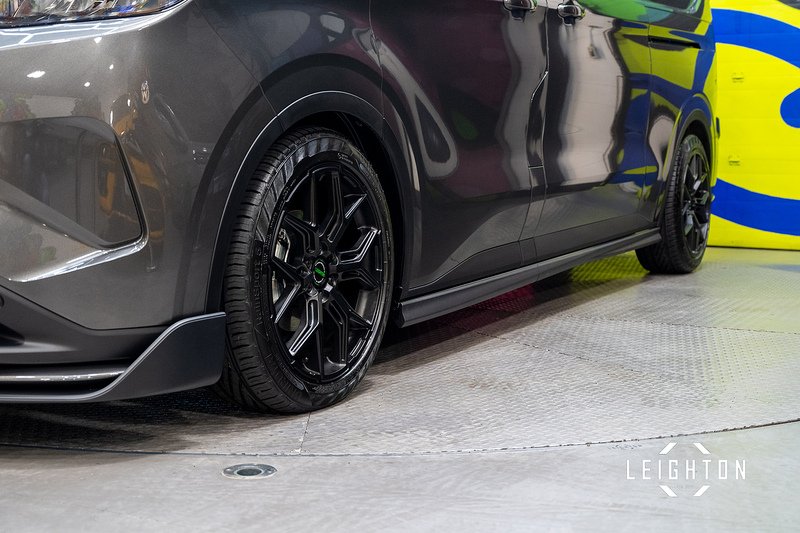 Ford Transit Custom 2.5 320 PHEV 232ps Auto Panel Van L2 H1 - N5484