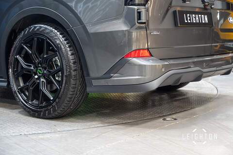 Ford Transit Custom 2.5 320 PHEV 232ps Auto Panel Van L2 H1 - N5484