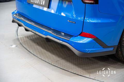 Volkswagen Transporter 2.0 T32 Diesel 150ps 4M Auto Kombi SWB - N5494