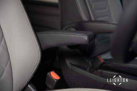 Volkswagen Transporter 2.0 T32 Diesel 150ps 4M Auto Kombi SWB - N5494