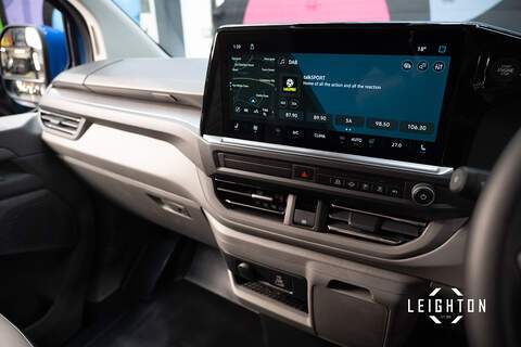 Volkswagen Transporter 2.0 T32 Diesel 150ps 4M Auto Kombi SWB - N5494