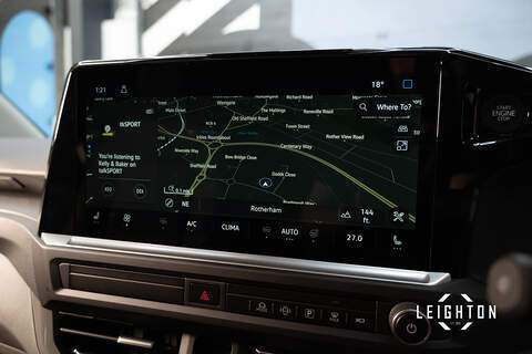 Volkswagen Transporter 2.0 T32 Diesel 150ps 4M Auto Kombi SWB - N5494